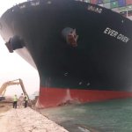 Ship Stuck in Suez Canal WITH PROPER TEXT FORMATTING meme