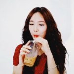 Nayeon drinking juice