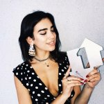 Dua Lipa 1