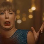 Taylor Swift goofy face