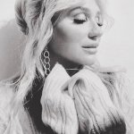 Kesha black & white