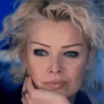 Kim Wilde pensive