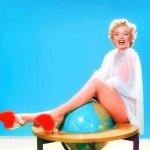 Marilyn Monroe globe