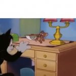 Tom & Jerry Searching GIF Template