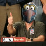 Gonzo Norris thumbs up