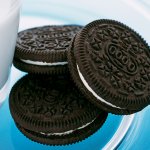 Oreo Dunking Like Ex-Wives