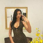 Dua Lipa selfie