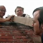 frank reynolds roof wood push