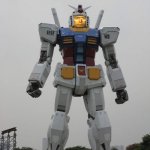 Giant Gundam Robot