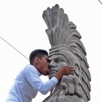 Love Mexican Sculpture kiss