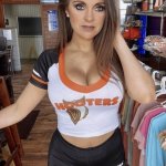 HOOTERS HOTTY 2