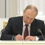 Putin writes in diary