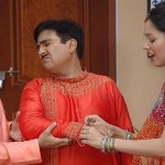 Babita ties rakhi to jetha lala