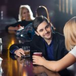 Guy picks up woman at bar