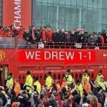 Man Utd open top bus