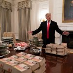 Trump fast food  Serving himself