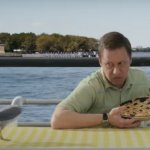 Seagull steals pie