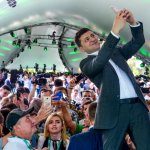 Zelensky selfie