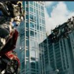 Optimus Prime shoots Sentinel