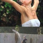 man peeingover fwence