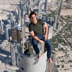 Tom cruise on top of buja khalifa