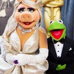 Love goals | LOVE GOALS | image tagged in miss piggy kermit,memes,love goals | made w/ Imgflip meme maker