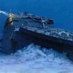 Titanic with Titan submarine meme