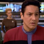 Chakotay Seven In Background