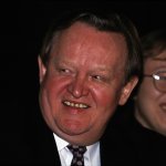 Ahtisaari amused