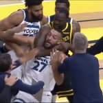 Draymond chokes Gobert