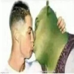Ronaldo kissing Shrek meme