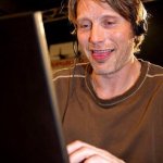 Mads Mikkelsen Computer