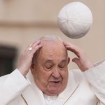 Pope loses cap