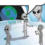 Aliens quejándose de humanos