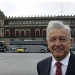 AMLO a palacio o a la chingada