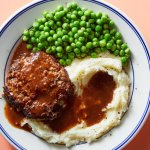 Salisbury Steak & Buttery Peas with Mashed Potatoes & Gravy