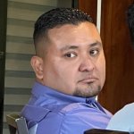 Pone Cara de vivo Maje