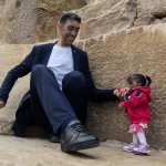 the tallest man and the shortest woman