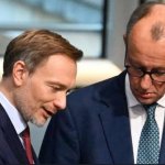 Fotzenfritz zeigt begeistertem Lindner seinen Markt