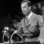 Corruptio Presenterar Nya Hitler - Ulf Dvärgfittan Kristersson