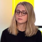 Anastasia Colossimo yeux fermés