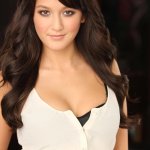 Shannon Chan-Kent (Voice Actor)