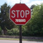 7udan5 stop sign meme
