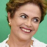 Pessoal saiu fumaça, mas é preta, então o Papa é da África