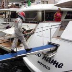 Kimi walking to his yacht