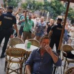 Protesting tourists