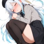 Lumini sleeping