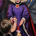 Finger to the Evil Queen