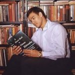 Bruce Lee reading