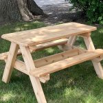 Picnic table